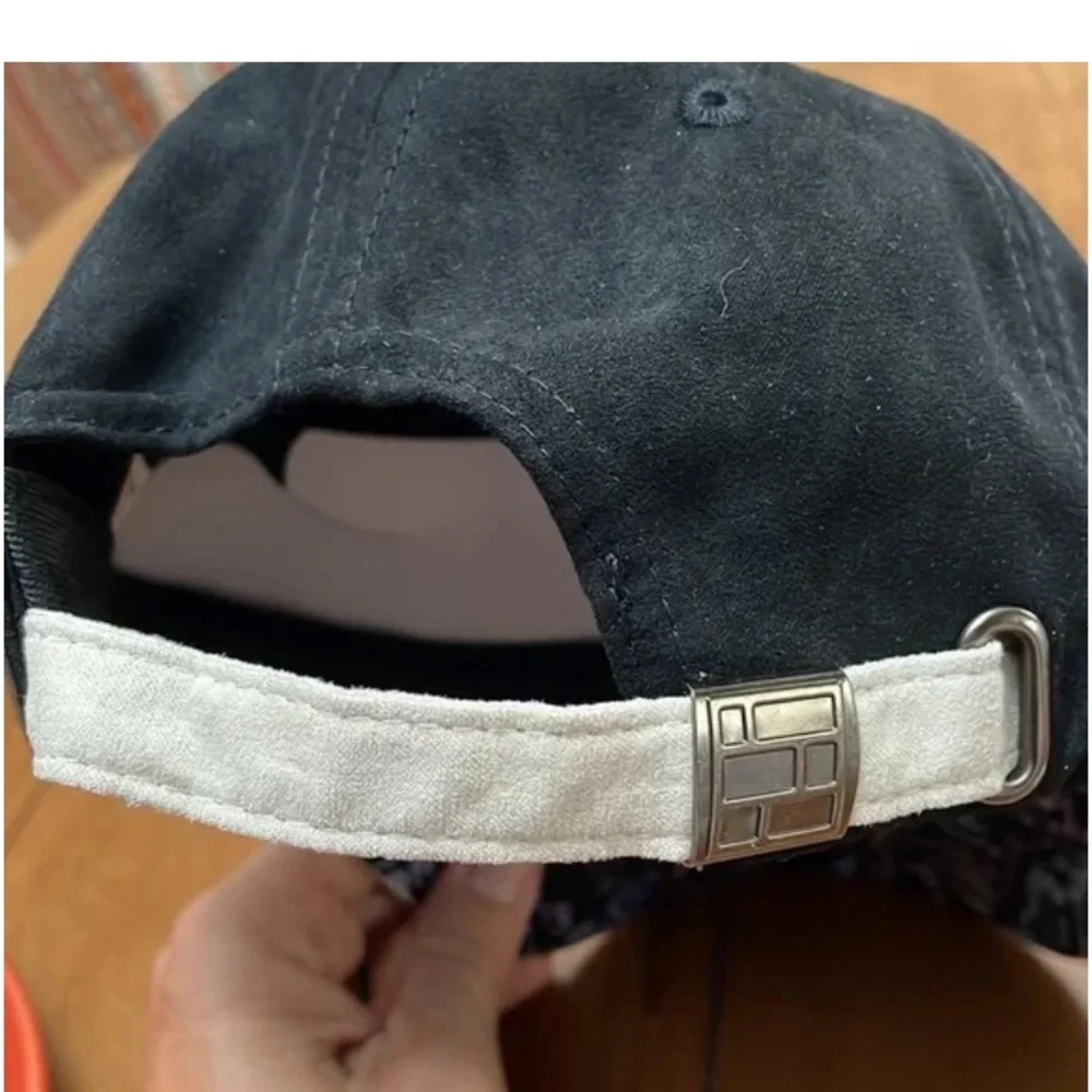 EUC BILT Black/Tan Hat Strap+Buckle